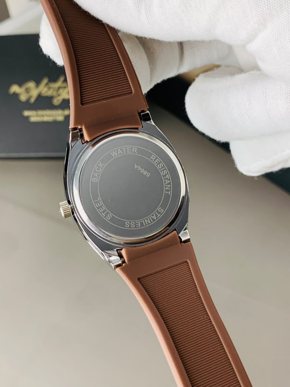 Gucci Luxury Rubber Belt Watch (Brown)