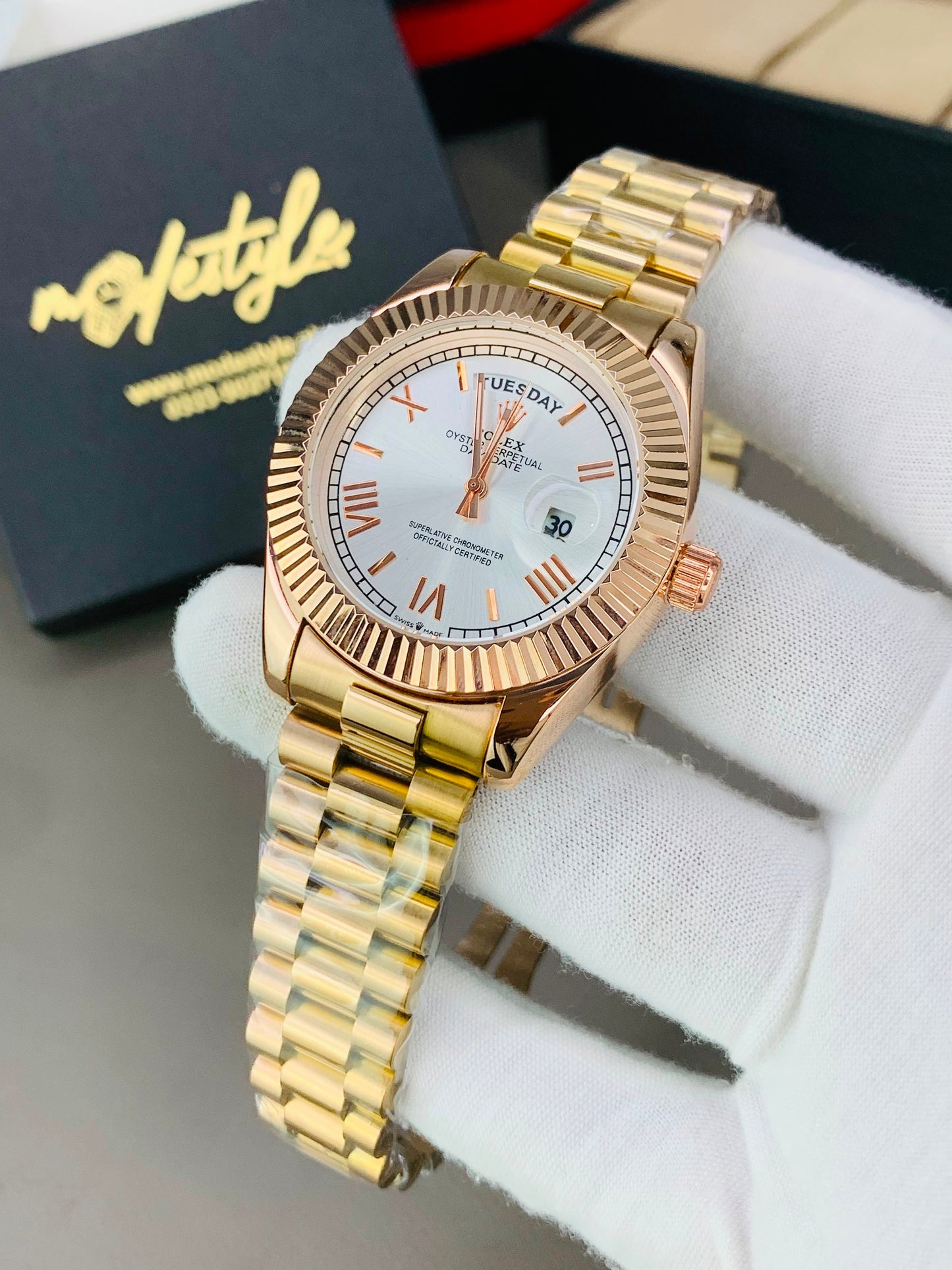 Rlx Day And Date Model (White)