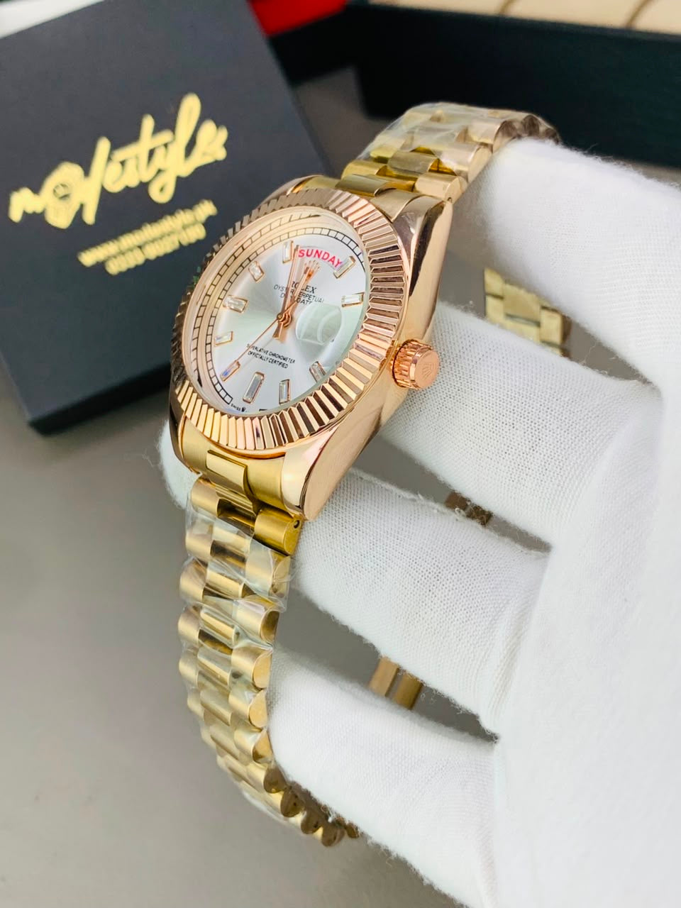 Rlx Day And Date Diamond (white)