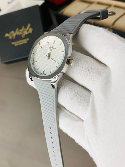 Gucci Luxury Rubber Belt Watch (Grey)
