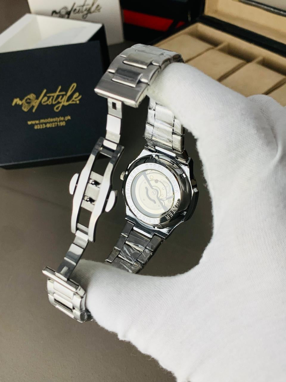 PP Nautilus Automatic Movement Model (White)