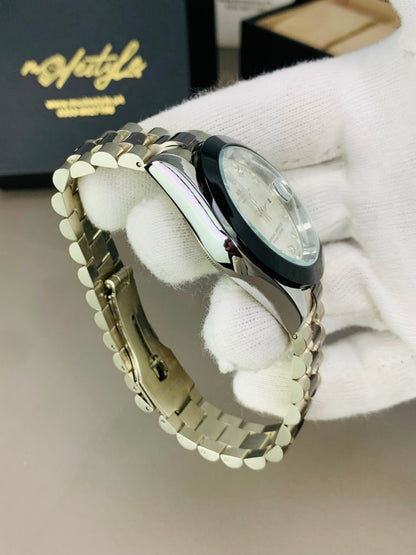 Two tone Stone Model - Two tone White
