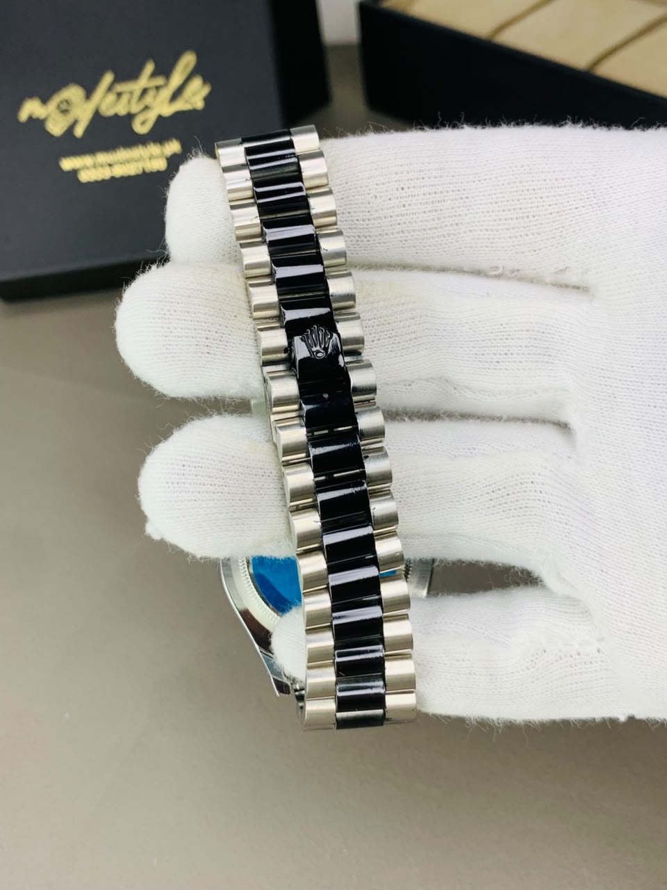 Two tone Stone Model - Two tone Black