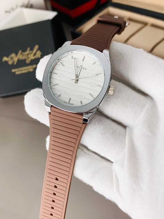 Gucci Luxury Rubber Belt Watch (Brown)