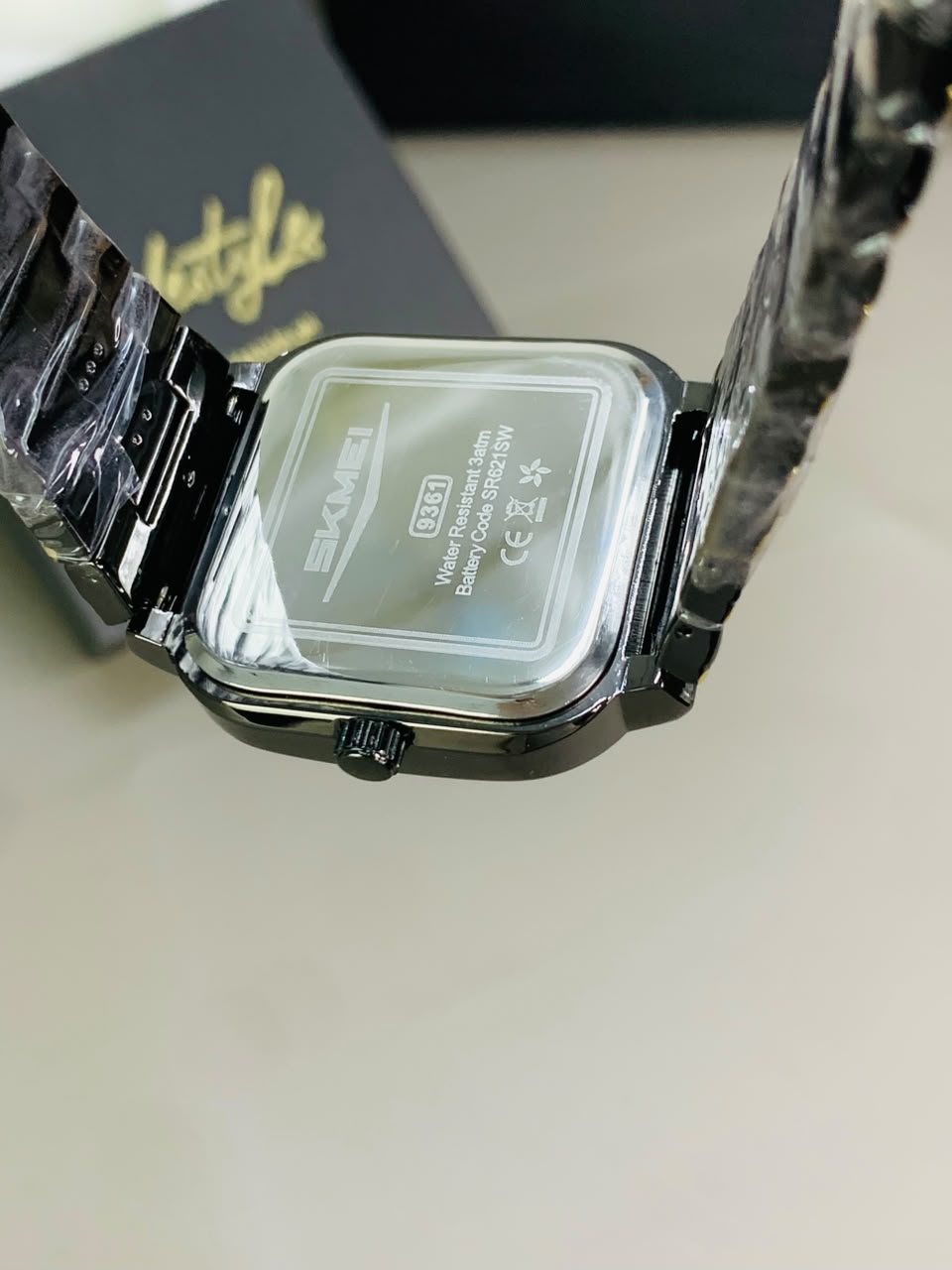 Skemi Men Watch - Two Tone Black