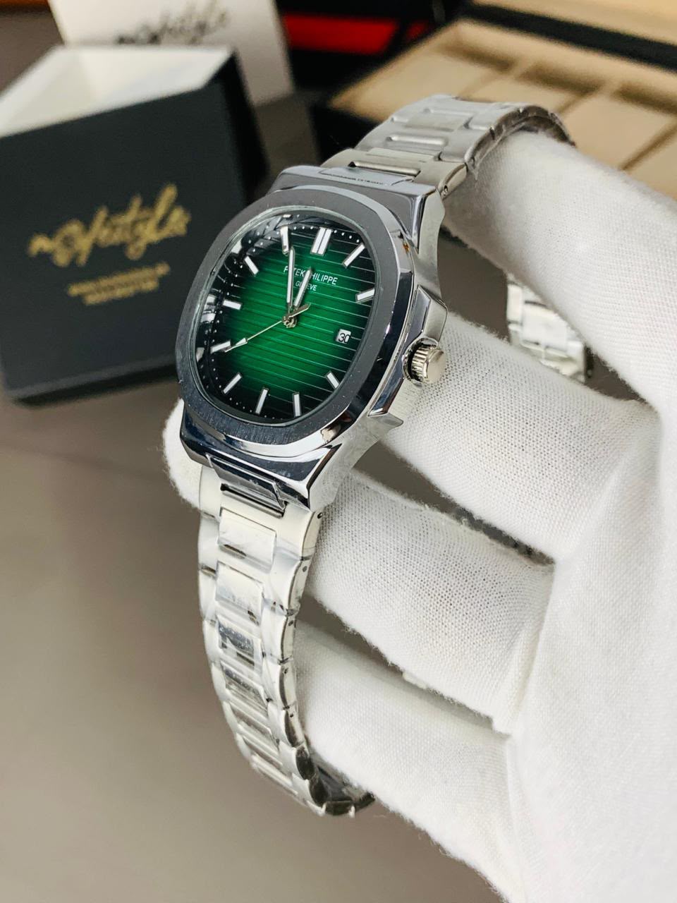 Men's Automatic Movement Stainless Steel Watch - Date Display