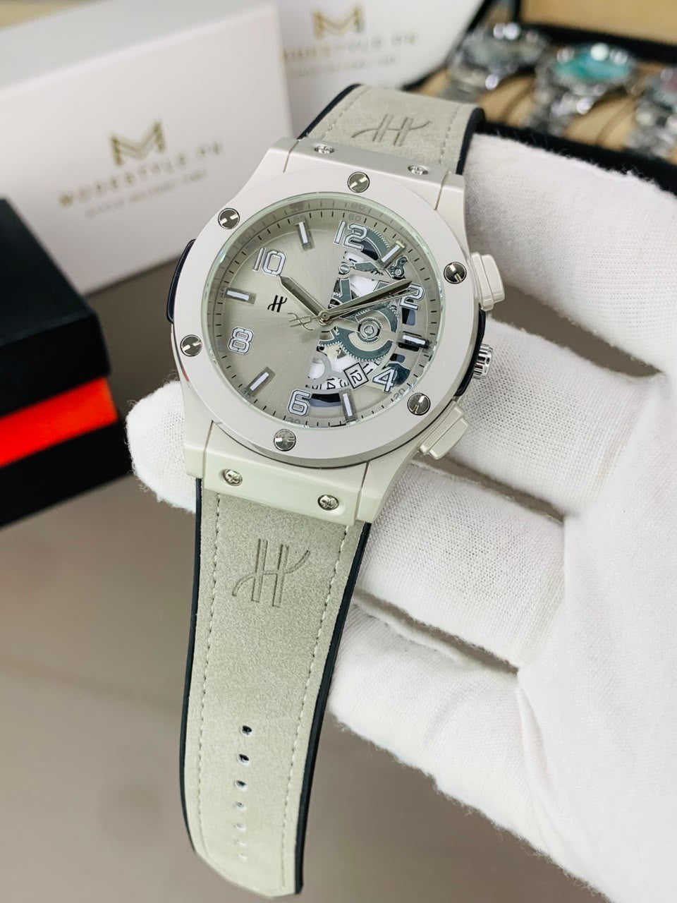 Hb New Model (Grey)