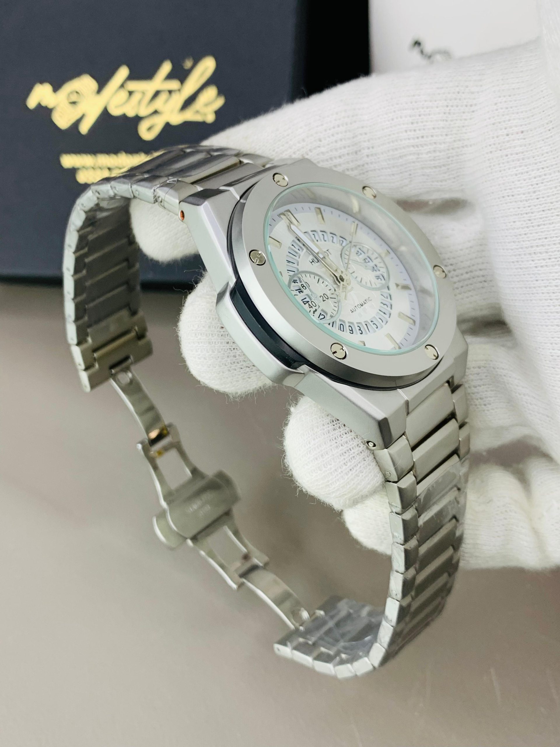 b887303d-1a40-4546-b5e5-15e12595a68c
