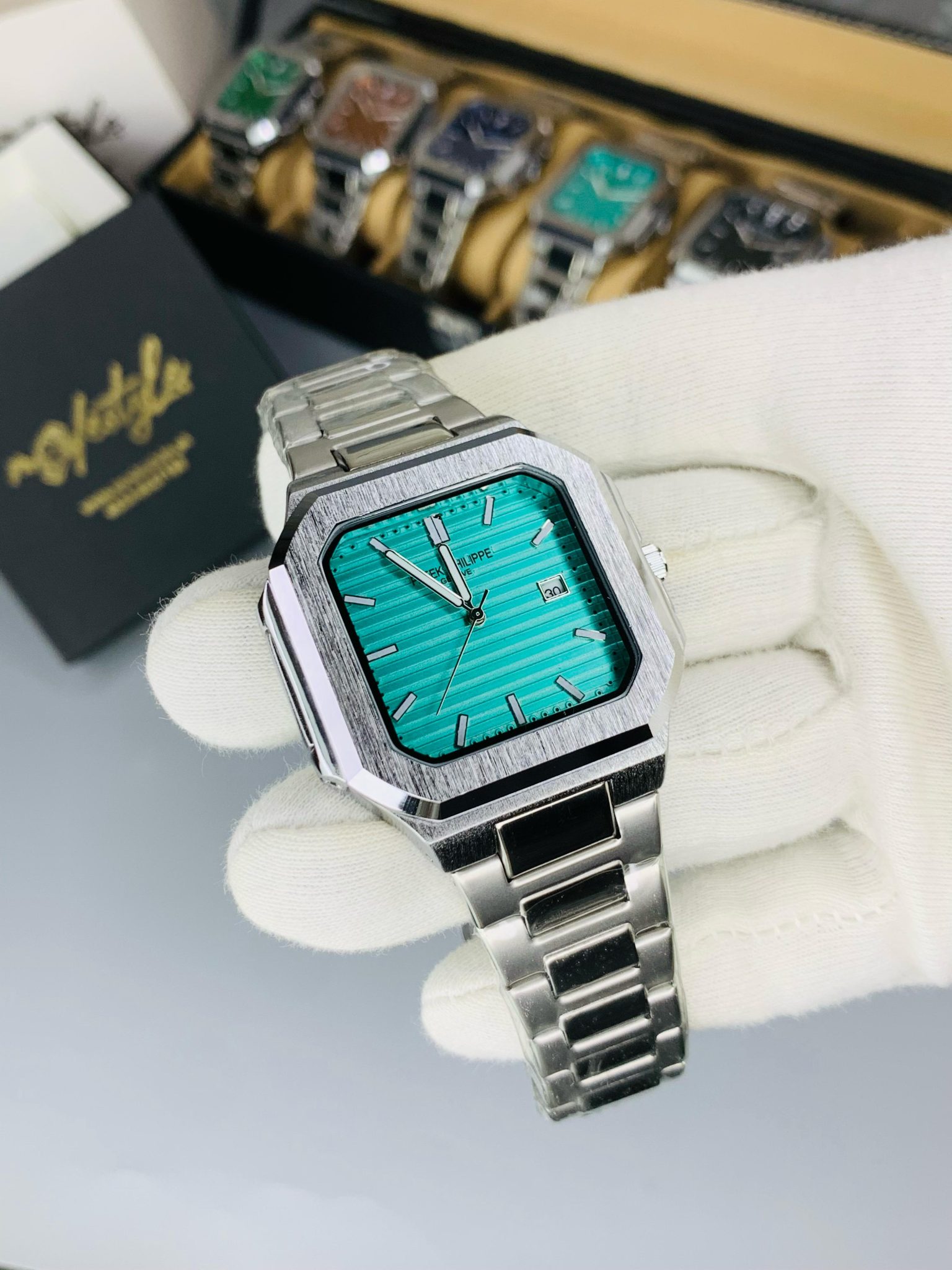 Silver chain tiffany dail